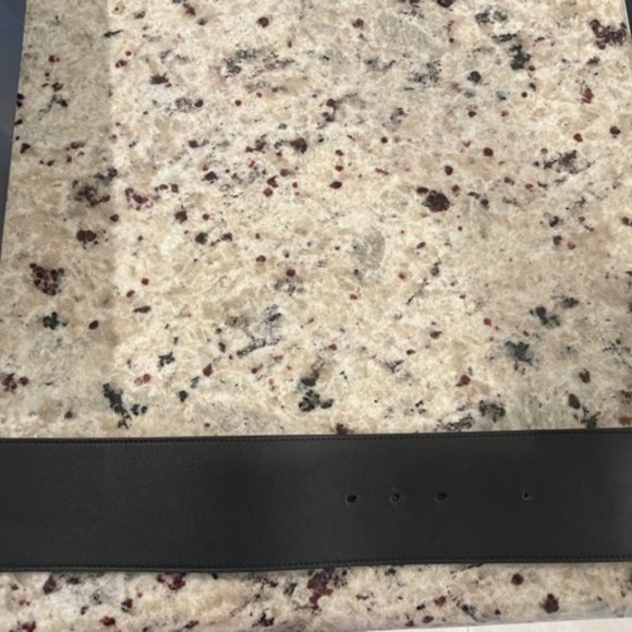 Authentic Womens Gucci Belt - Picture 5 of 6